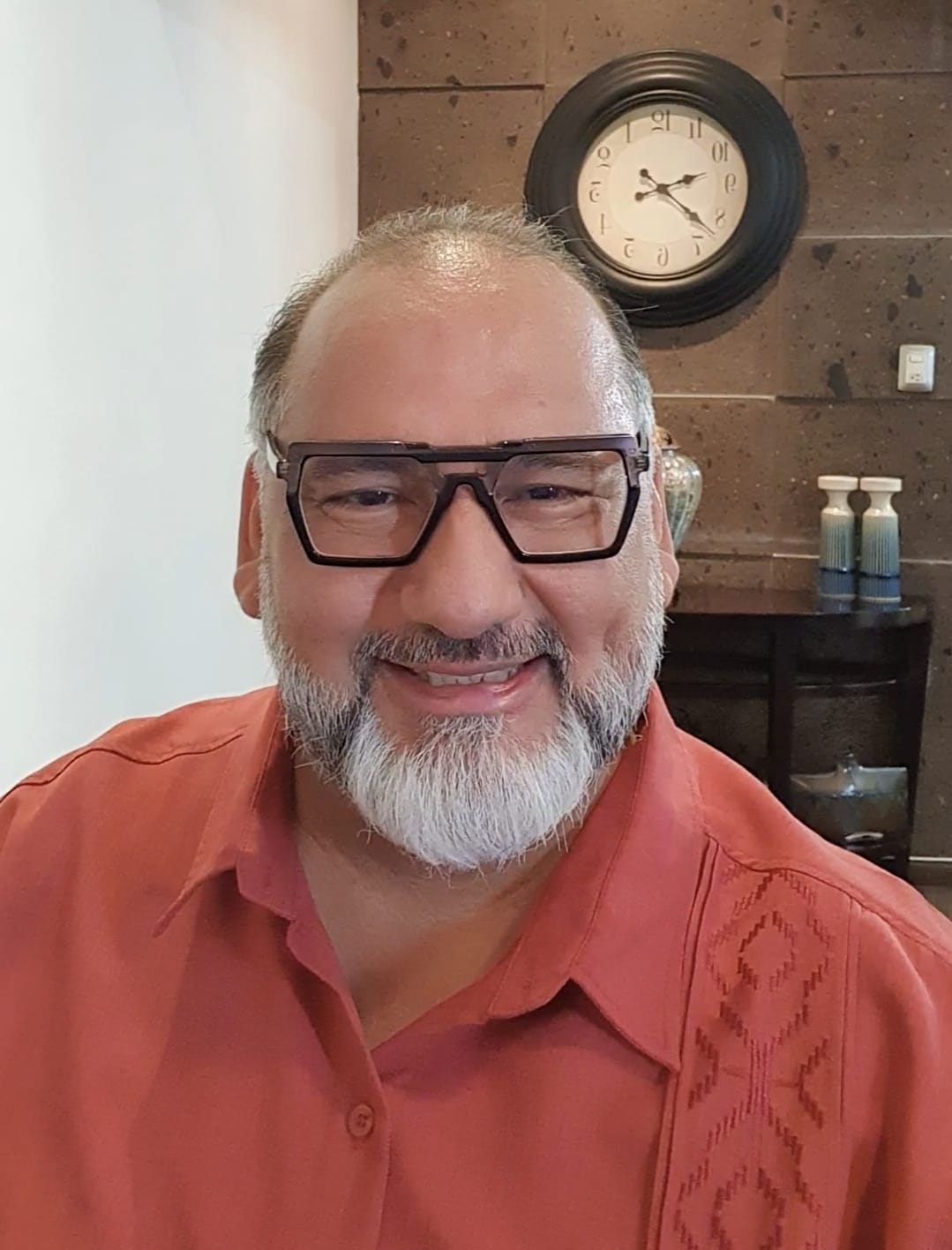 Dr. Adán Tovar Yáñez